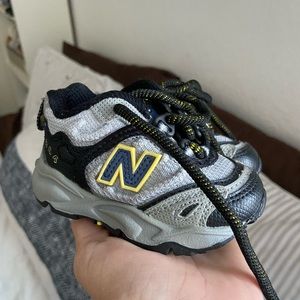 Baby New Balance 804- size 2